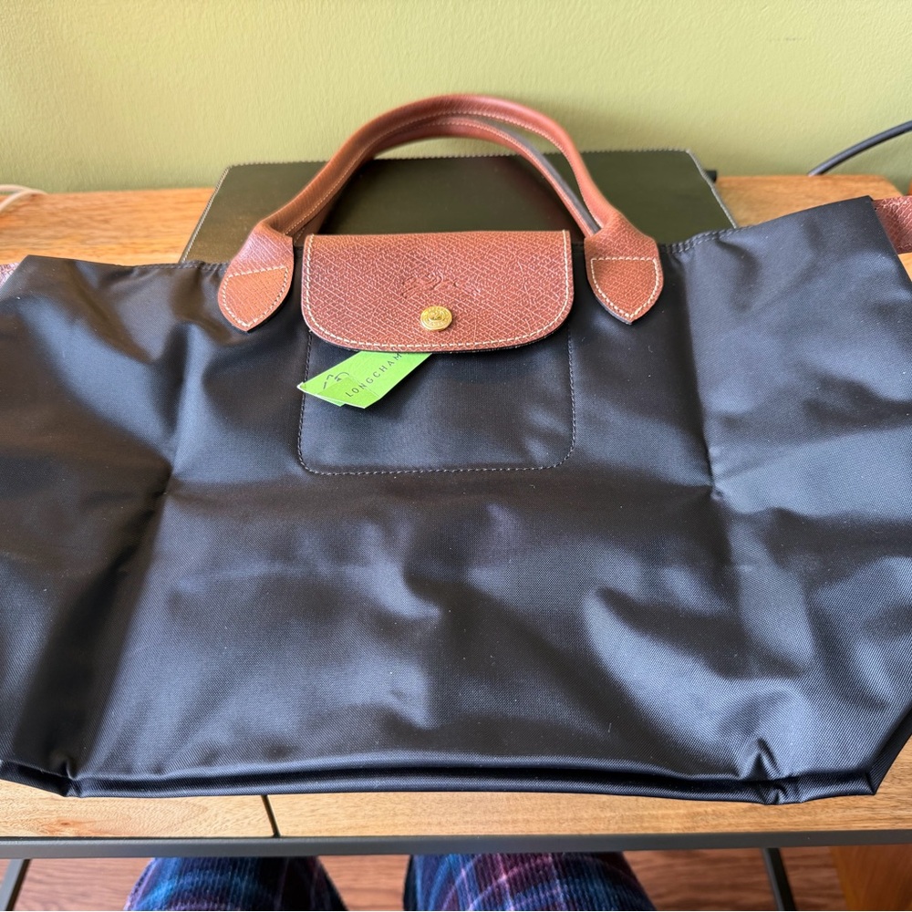 Longchamp Black Nylon Shoulder Bag with Brown Leather Flap and Straps - Picture 4 of 4